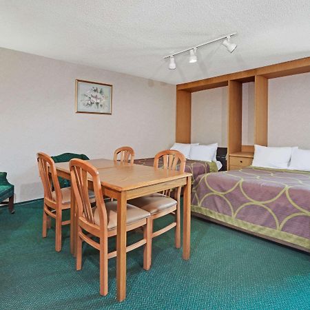 Super 8 By Wyndham Kenmore/Buffalo/Niagara Falls Area Zewnętrze zdjęcie